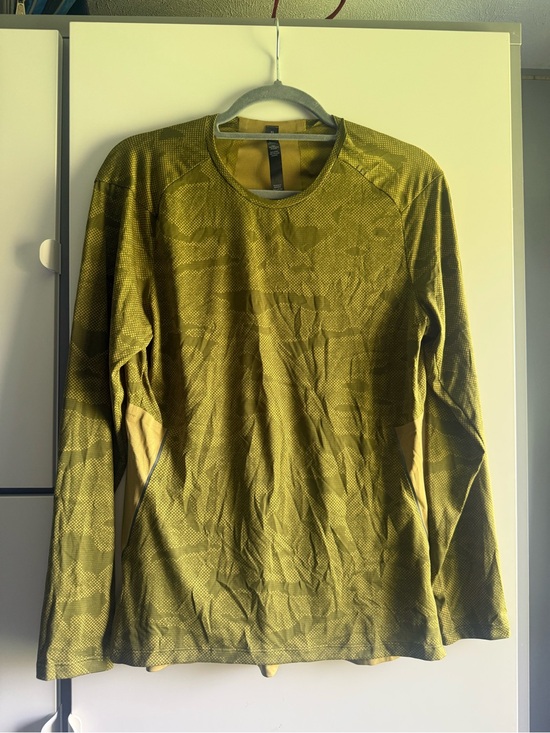 lululemon athletica Other - NWOT Men's Lululemon Olive Green Long-Sleeve Performance Shirt
